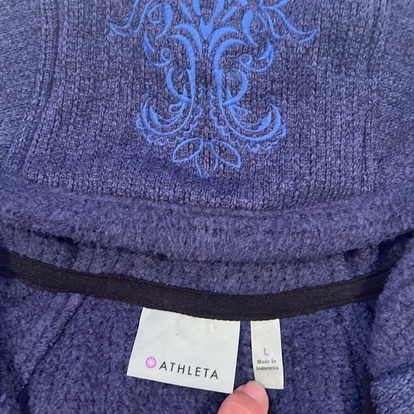 Athleta zip up fleece - Picture 6 of 8